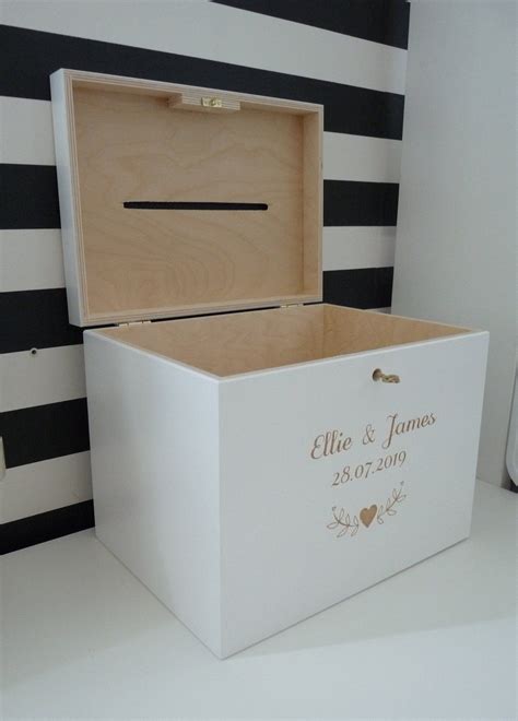 White Gift Box Card Holder 